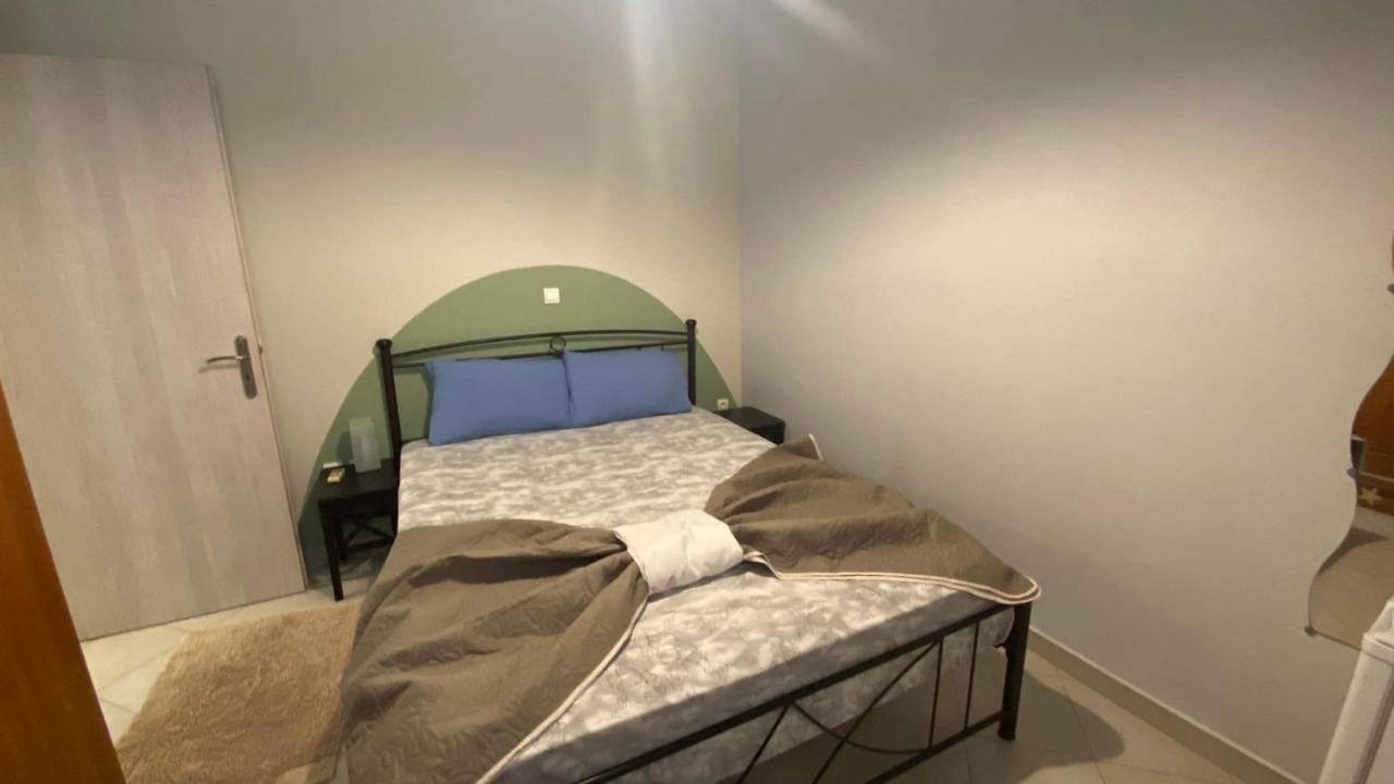 Cozy Minimal Apartment بيرايوس المظهر الخارجي الصورة