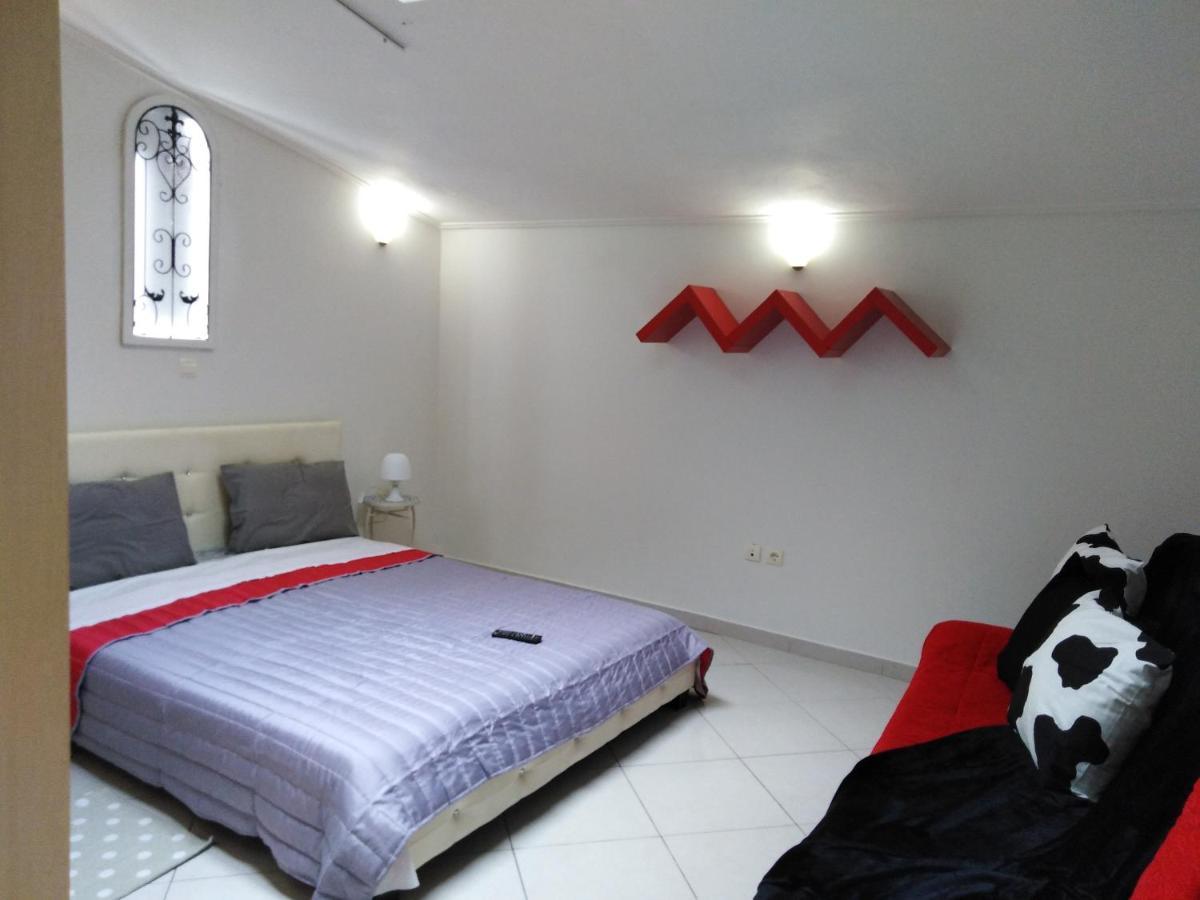 Cozy Minimal Apartment بيرايوس المظهر الخارجي الصورة